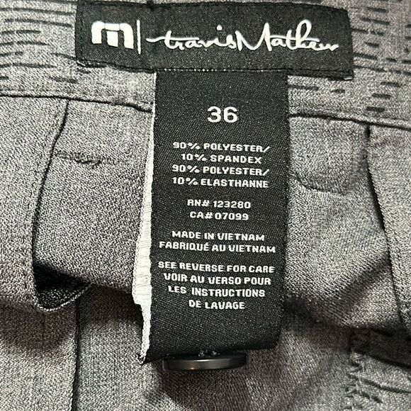 Travis Mathew Go Fish Shorts in Heather Grey Pinstripe size 36 Style# 1MW209 - Picture 6 of 8